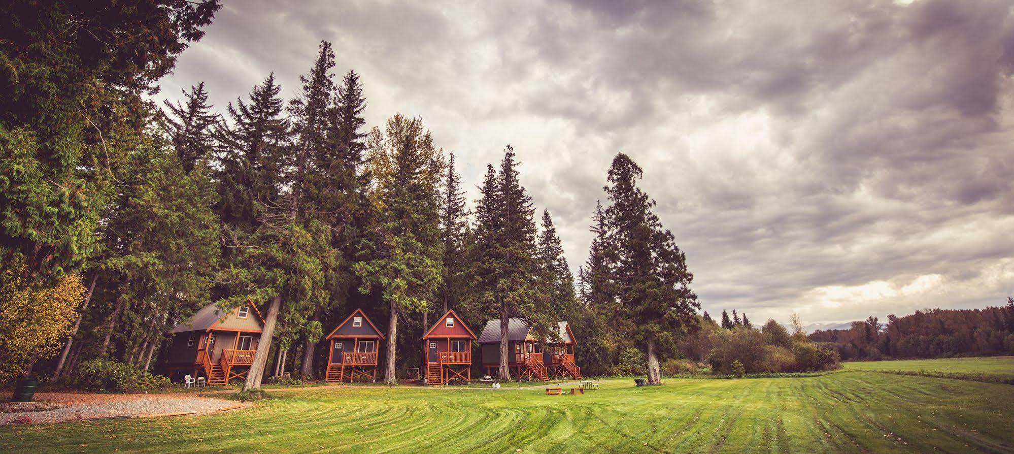 Hidden Acres Farm And Treehouse Resort 테라스 외부 사진