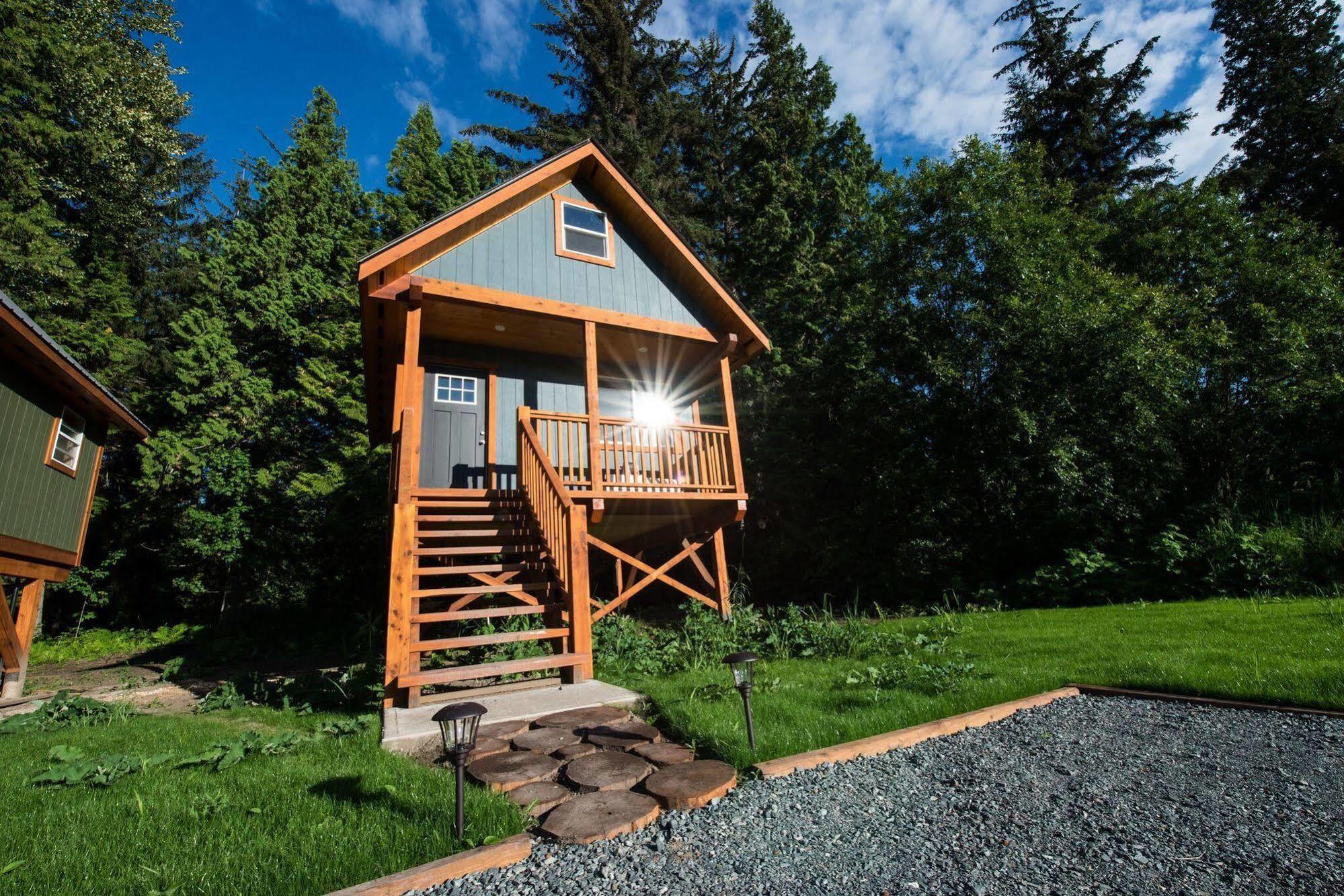 Hidden Acres Farm And Treehouse Resort 테라스 외부 사진